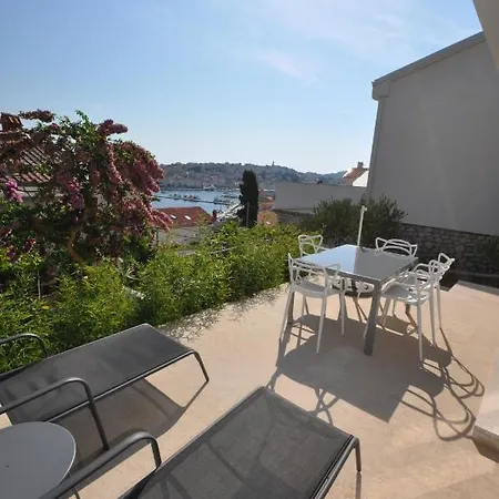 Design 1ˇˇˇˇ Apartman Mali Losinj