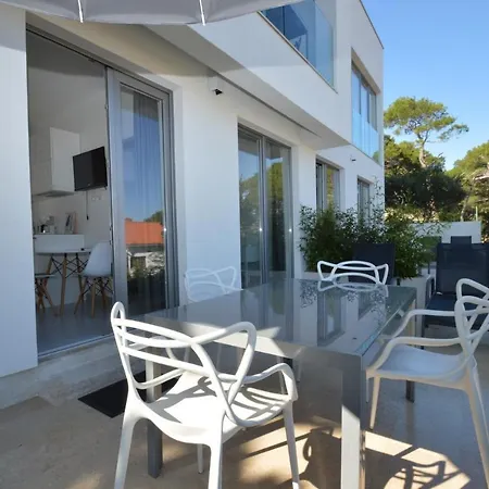 Design 1ˇˇˇˇ * Mali Lošinj
